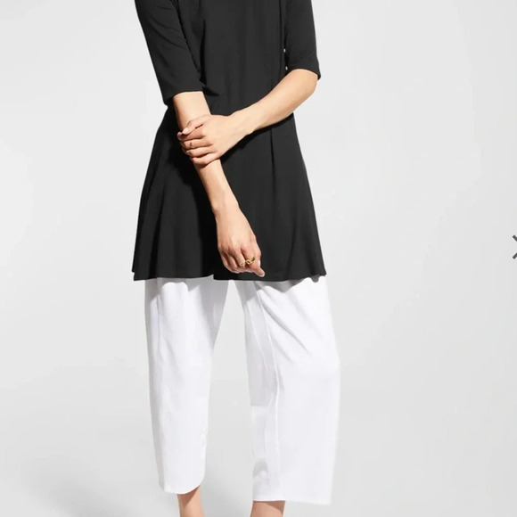 Eileen Fisher Elbow-Sleeve Viscose Jersey Tunic in Black minimalist comfy - Picture 3 of 10